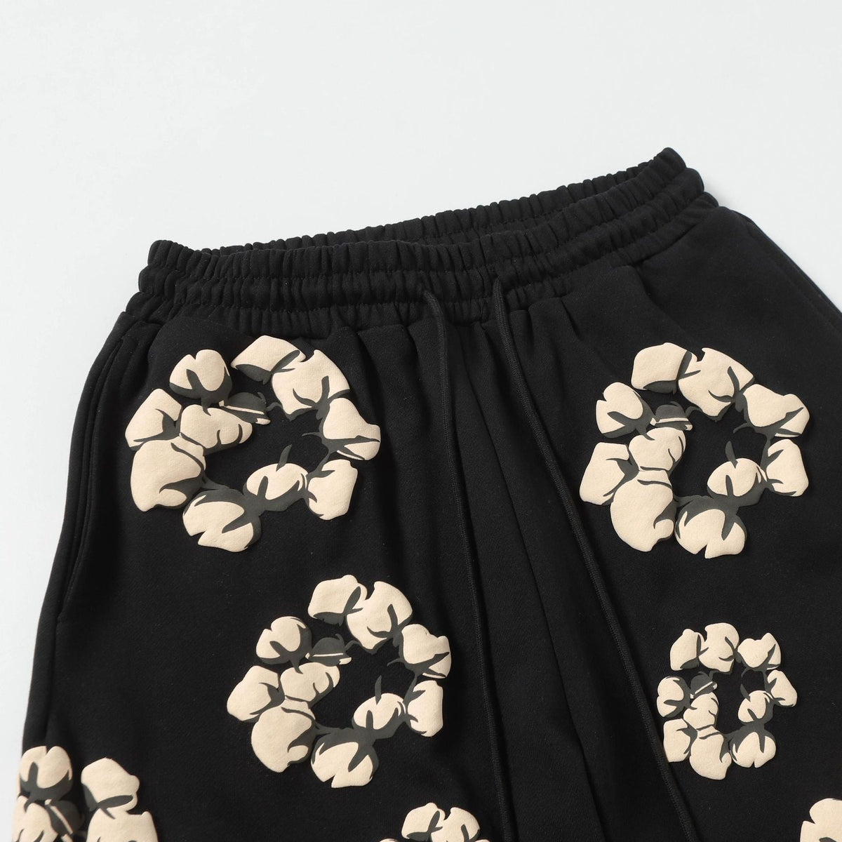 Denim Tears The Cotton Wreath Shorts DENIM TEARS